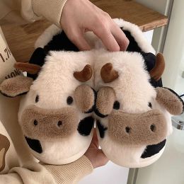 Slippers Shevalues Plaies moelleuses pour femmes hommes Hiver Migne Cow Furry Cloud Furre Slippés intérieurs Amoureux du dessin animé Cartoon Nonslip Home Chaussures 2023