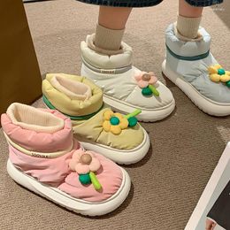 Pantoufles chaussures fleur maison femmes troupeau Med luxe diapositives chaussures d'hiver Pantofle Massage concepteur 2023 plat court peluche Rome