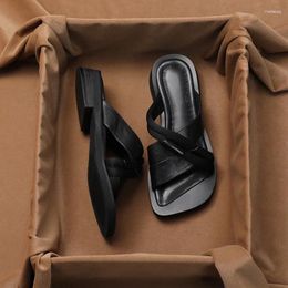 Slippels schoenen voor vrouwen 2023 platte sandalen dikke mode strand casual low hiel slipperszapatos