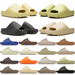 Slippers Schoenen Sandalen Designer Slides Trainers Sliders Slider Heren Dhgate Mode Schoen met Doos Bot Wit Hars Zand Strand Heren Dames Ye 2024 Nieuws