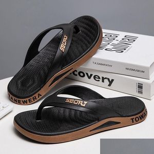 Pantoufles simples tongs pour hommes portent antidérapant extérieur décontracté plage mode sandales en gros hommes baskets 230812 livraison directe chaussures Dh2Vk