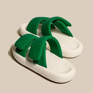 Slippers Slingback Flip Flops Chaussures de plage Femme Platform Flats Sandales 2023 Été Fashion Walking Slides Home Mujer
