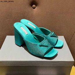 Pantoufles Pantoufles Chaussures Femmes Diapositives Talons Hauts Chaussures Usine Chaussures Strass vraie soie Chunky Block SlipOn Bout Ouvert Designers De Luxe Street Style J230525