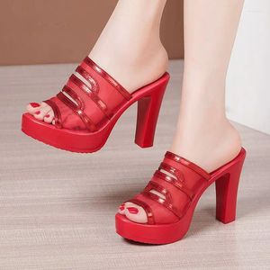 Pantoufles de petite taille 32-43, chaussures de mariage élégantes en or rouge, bloc de talons hauts pour femmes, diapositives à plateforme, modèle de fête au bureau, été 2023