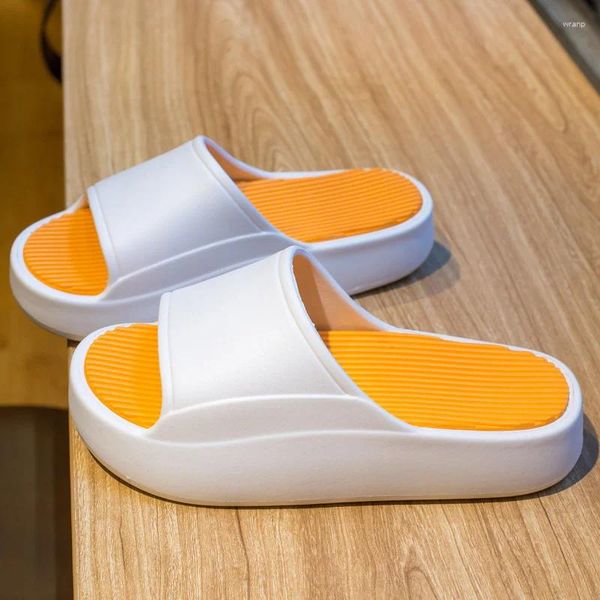 Pantoufles de plage souples pour femmes et enfants, chaussures de douche d'intérieur colorées, sandales d'été mignonnes, diapositives de maison pour hommes