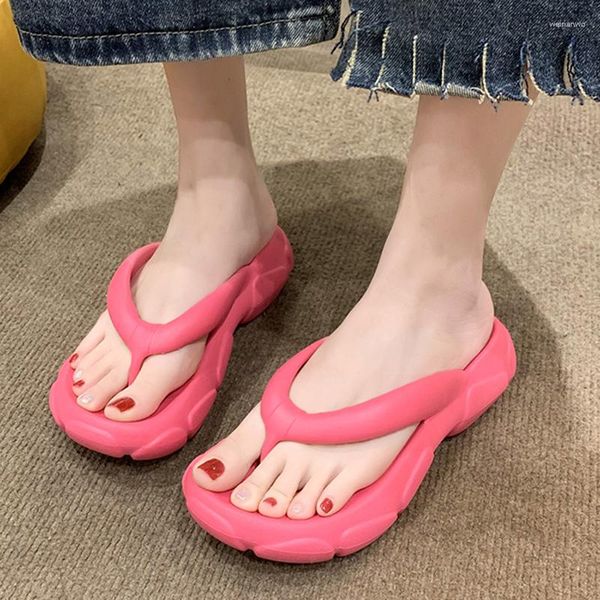 Zapatillas de plataforma suave, chanclas rosas para Mujer, verano 2023, moda de playa, zapatos de suela gruesa, sandalias de cuña con punta de Clip para Mujer