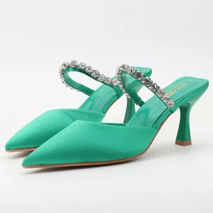 Slippers Summer Marque Femmes 8cm High Heels Silk Green Bling Bling Crystal Fermed Toe Slides Mules Party Shoes Plus Taille