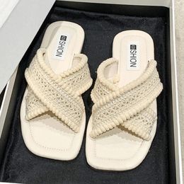 Slippels zomer voor vrouwen flats buiten indoor dia's schoenen Koreaans weefontwerp dames slippers zachte comfort 2024