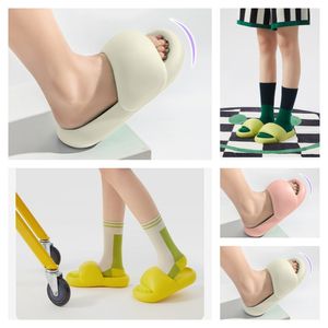 Slippers zomer thuis slippers mannen/vrouwen indoor coole zachte sandalen trend luxe dia's ontwerper strandschoenen