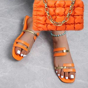 Slippers zomer dames plus size dames sandalen en tassen set candy color platte mode casual strand slippers bijpassende portemonnee 230425