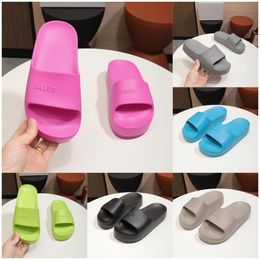 Slippels Zomer mannen en vrouwen paren groen duo slippers pantoufle Europees station zacht rubber flip-flop merk bodem niet-slip heren dames sandalen slippers 36-40