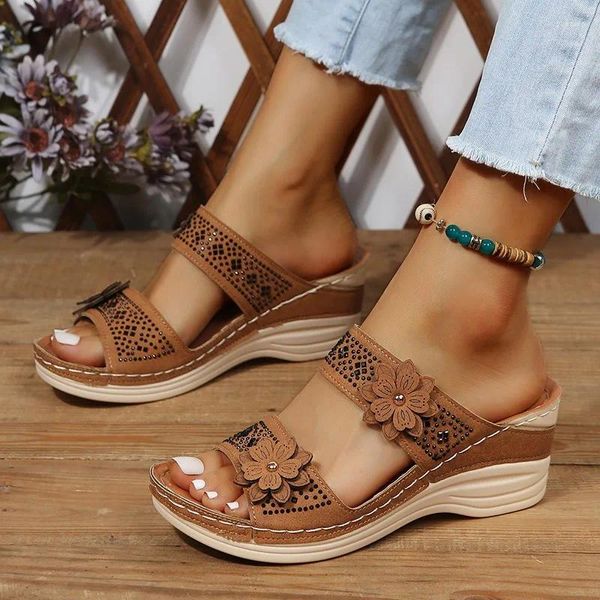 Zapatillas Summer Roma Fashion Fashion's Slip-On Sweats Plataforma Retro Trend Flower Ladies Gran tamaño 35-44