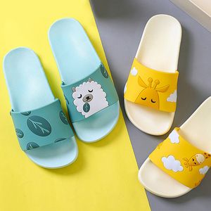 Pantoufles Été diapositives dessin animé femmes hommes pantoufles mignon Animal chien mouton maison sans lacet plage sandales Bothroom chaussures tongs Zapatillas 230302