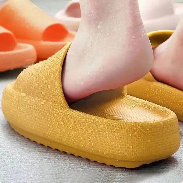 Zapatillas Sandalias de suela gruesa sin cordones de verano Venta al por mayor Desodorante antideslizante para baño en el hogar