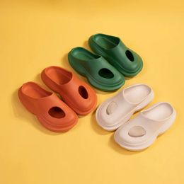 Les pantoufles d'été les pantoufles portent à l'extérieur des sandales à la mode à la mode Eva Breathable WearResistant