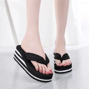 Slippers Summer Women Fashion Plateforme de mode Sandales de loisirs extérieures tongs de loi