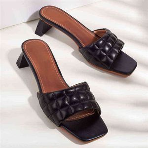 Slippels zomer dames schoenen sandalen vrouwelijke muilezels vierkante hak open teen dia's mode zwart schoenfeest casual 220530