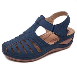 Pantoufles été femmes sandales chaussures compensées bout fermé creux H240328KUEZ