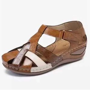 Slippers Zomer Dames Sandalen Sleehak Schoenen Dichte Teen Hol H240328VV5E