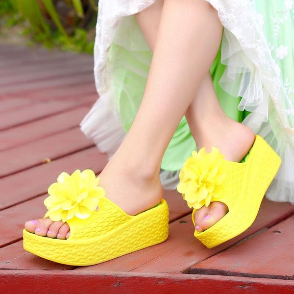 Pantoufles été jaune plate-forme compensée avec fleur sans lacet hauteur femmes Peep Toe doux extérieur plage grande taille