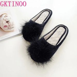 Slippers Super Soft Velvet Fur Home Slippers Chaussures Femmes Classic Black Bedroom non glissades pantoufles intérieures Pantres de plancher Sapato Feminino