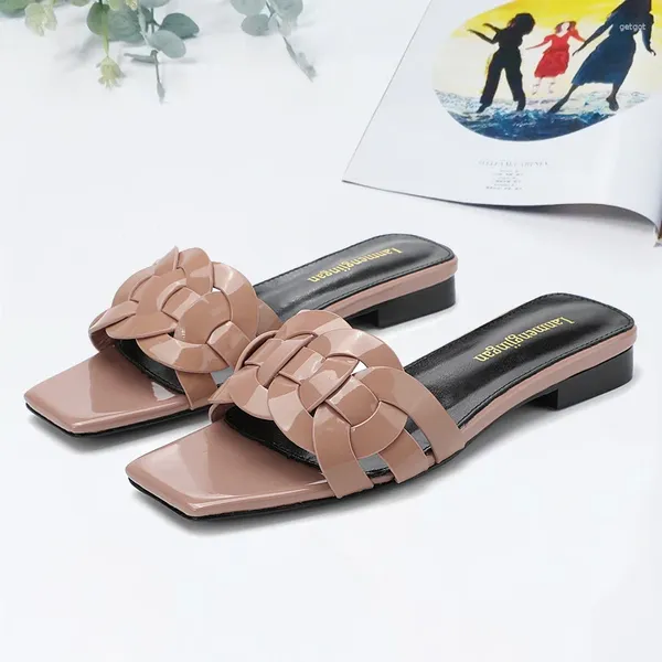 Pantoufles tendance de luxe concepteur de luxe pour femmes bling plates sandales décontractées glissades dames de qualité chaussures en cuir rouge oversize 44
