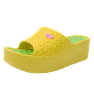 Slippers met dikke bodem, modieus damesglijbaanplatform, wigvormige hoge hak, effen vrijetijdsbesteding, binnen- en buitenzwembad, strandbadkamer H24032864M9