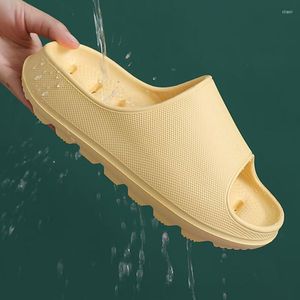 Zapatillas de suela gruesa de diseñador para el hogar para mujer, chanclas de EVA de secado rápido con agujeros, zapatos de plataforma para dormitorio y mujer