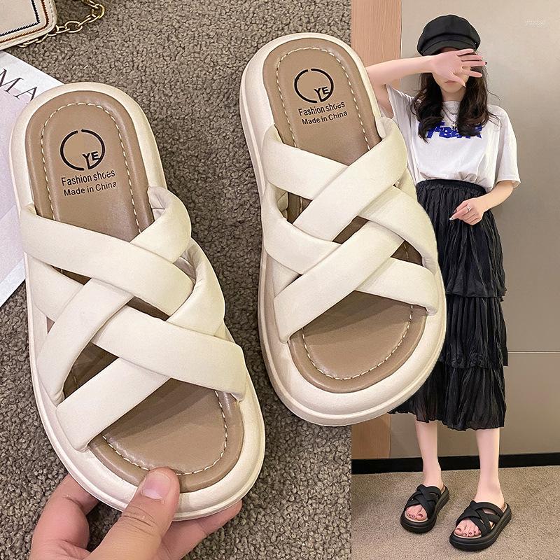 Hausschuhe mit dicker Sohle für Damen, die 2023 Sommer-Sandalen mit runder Zehenpartie tragen, weiche, lässige Strandschuhe