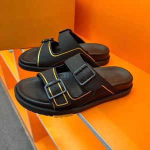 Slippers Trainers Designer Brand Men Ely Sandals Fashion Room Heren Casual Beach Shoes Dik Soled Black Shoemaker Summer Luxuous 's 5.14 02