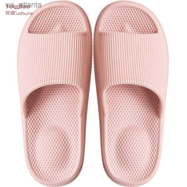 Slippers Utune non glissée Massage Femmes Eva Indoor Light House Bath Shoes Man Sandals étanches Sandales Salles de bain H240416 3NQK