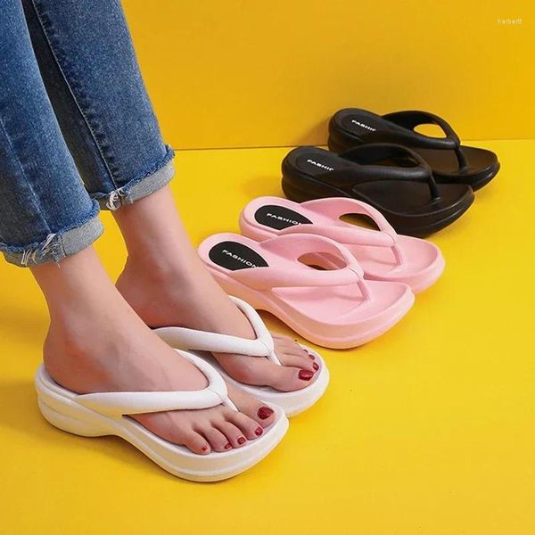Pantoufles VIP Links Platform Flip Flops Femmes Clip Toe Helges Talales Sandales Summer 2024 Ligh Soft Sole Beach Shoes Woman
