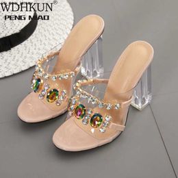 Zapatillas WDHKUN Moda de verano Diapositivas de diamantes de cristal Zapatillas transparentes de PVC Zapatos de mujer Peep Toe Tacones altos Bombas de vestir J230519