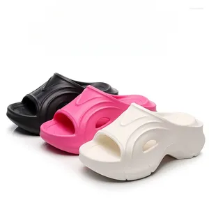 Slippers Wedge for Women 2024 Été Chunky Platform Sandals Sandals Woman Brand Designer Outdoor Slides Zapatos de Mujer