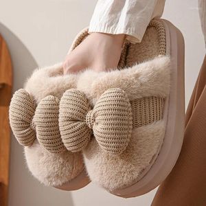 Pantoufles d'hiver moelleuses pour femmes, chaussures d'intérieur en coton pour chambre à coucher, jolies vêtements d'extérieur, doux, épais, Design antidérapant, mode 2024