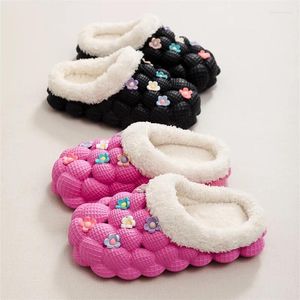 Zapatillas Toboganes de burbujas de invierno con encantos para mujer unisex House House Zapatos de dormitorio Comforty Platform Ball Garden