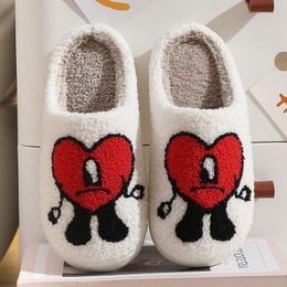 Chaussons Hiver Maison Chaud Femmes Maison Fille Fourrure Mignon Bad Bunny Amour Coussin Diapositives Chambre Dames Coton Femme En Peluche Chaussures 2022 Drop Smttt