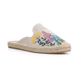 Slippers Vrouw Schoenen Zapatos De Mujer Slippers Slippers Voor Platte Tijdelijke Echte Hennep Zomer Rubber Bloemen Terlik Slides 231027