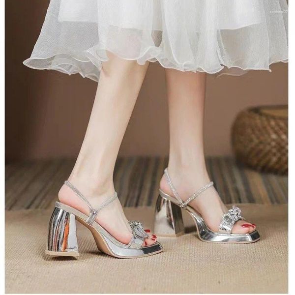 Slippers Femmes Chunky Platform High Heels Sandals 2024 Été Femme Pvc transparent brillant Chaussures de fête à talons épais