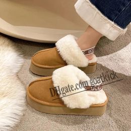 Slippers Dames Designer Antislip Slip-on Warme Platform Schoenen Zwart Bruin Winter Mode Dikke Bont Sandalen Wggs Slides Zapatos Fluffy Furry De Mujer 35-40