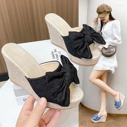 Slippers Women Fashion Casual Party Club Shoes Bowknot Design Platform Sandals Sandales Été 2024 Tongs
