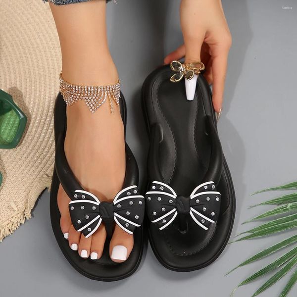 Slippers Femmes Flip Flop Sandales d'été Sweet Bow Not Cloud Low Talon Casual White Talons plage Home Flats Soft Luxury salle de bain