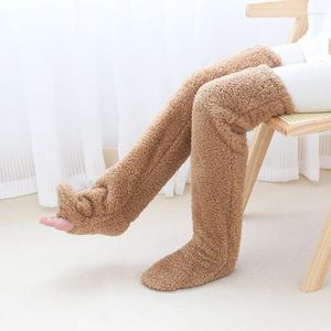 Slippers Femmes Indoor Soft Plush Home Shoes d'hiver pour les personnes âgées Gardez les bottes de sol mère chaude