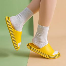 Slippers dames heren thuisschoenen zomer indoor soft bottom bodem durf sandalen eenvoudige heren huis