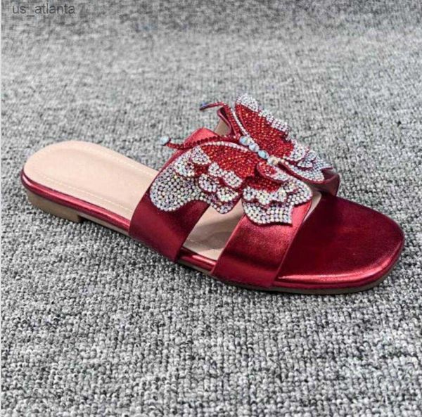 Slippers Femmes Modern Flat Summer Ladies Chaussures Beau papillon de diamant à l'extérieur des plages de plage Footwear carrés pour les femelles H240416 Elsx