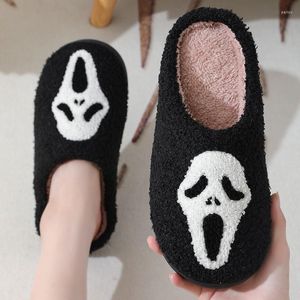 Pantoufles en peluche pour femmes et hommes, pantoufles d'halloween, citrouille, chauve-souris, crâne, Grimace, tongs plates et souples, chaussures de noël, cadeaux