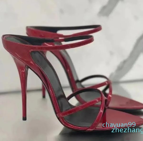 Slippers Femmes pointues Toe à talons hauts Chaussures robes à lanières Madies Red Sandales d'été Sexy Patent Cuir à l'extérieur