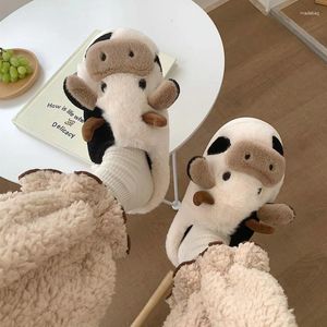 Slippers Cartoon pour femmes mignon vache maison chaude plus doublées à bout fermé à orteil floue glissements de chaussures confortables moelleuses tongs