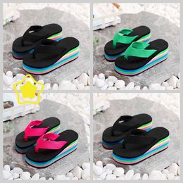 Slippers dames eenzijdige slippers visgraat zomer regenboog dikke zool sandalen hoge hakken t bovenkleding casual strandkleding GAI flip-flop maat 36-41 platform