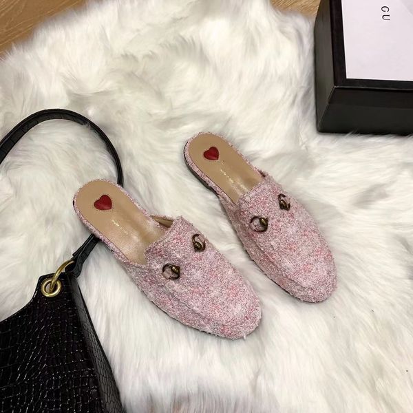 Slippers pour femmes tenue baotou nouveau cuir plat semi-trailer sandales de maman décontractées chaussures simples de chaussures célibataires pour femmes sandales